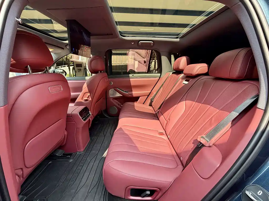 AITO ASK THE WORLD M7