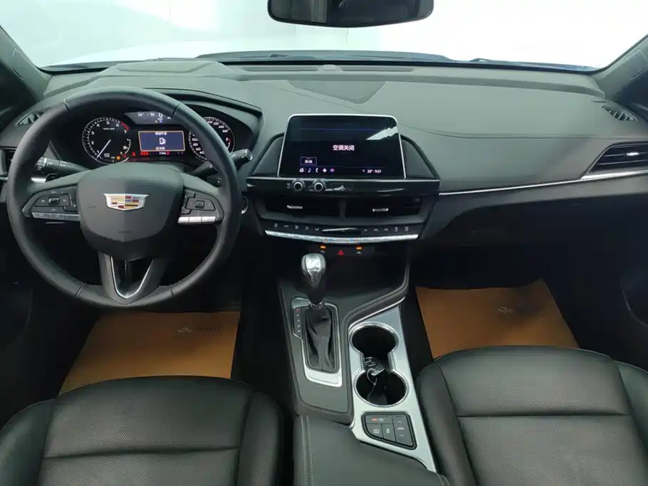 Cadillac CT4 — миниатюра 12