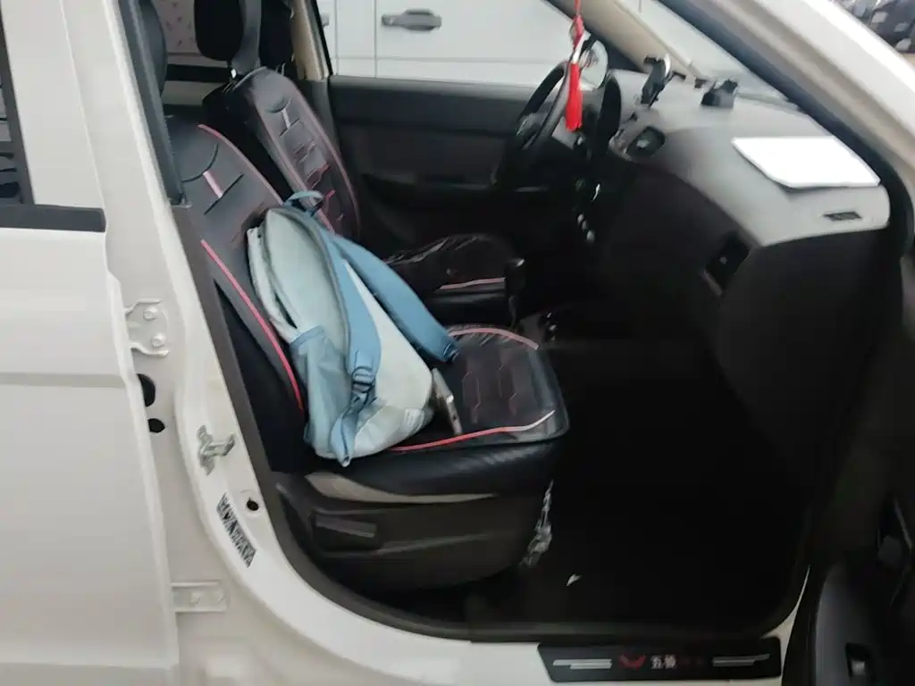 Wuling Hongguang — миниатюра 25