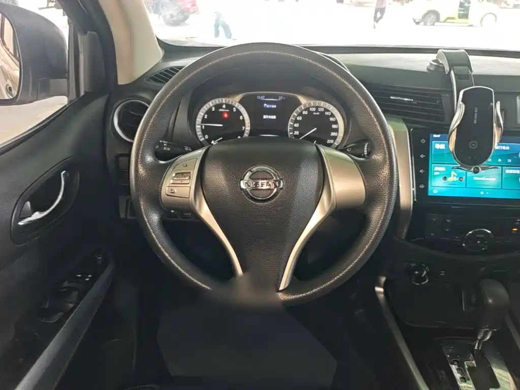 Nissan Terra — миниатюра 11