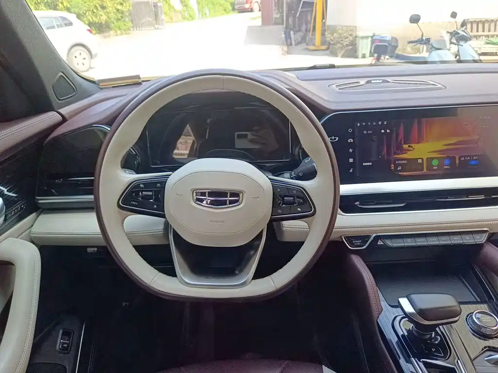 Geely Xingyue L — миниатюра 3