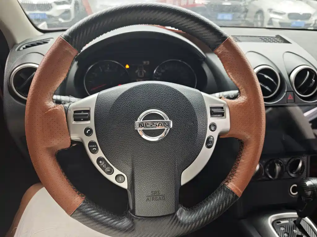 Nissan Qashqai — миниатюра 10
