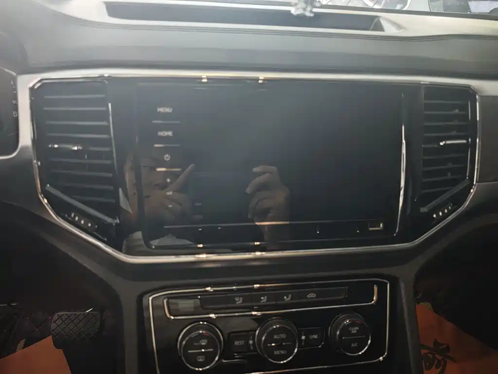 Volkswagen Teramont — миниатюра 6