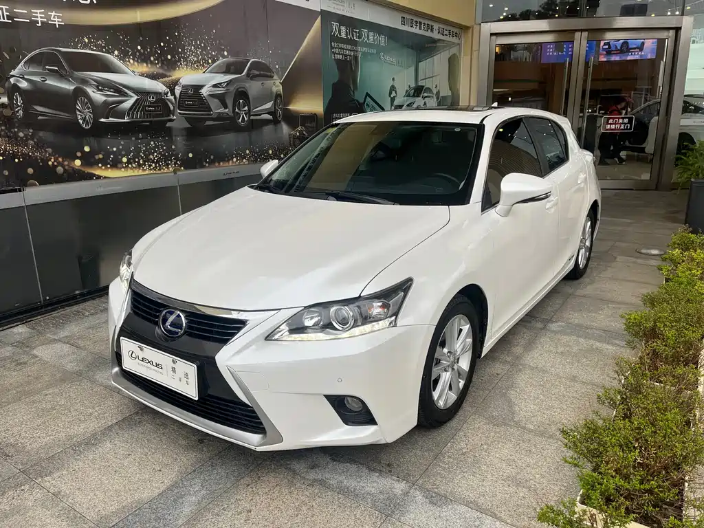 Lexus CT 2016