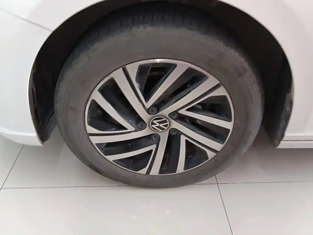 Volkswagen Lavida — миниатюра 23