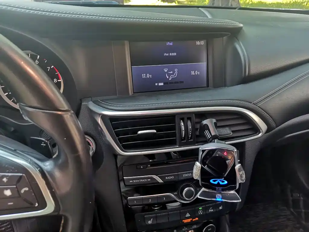 Infiniti QX30 — миниатюра 14