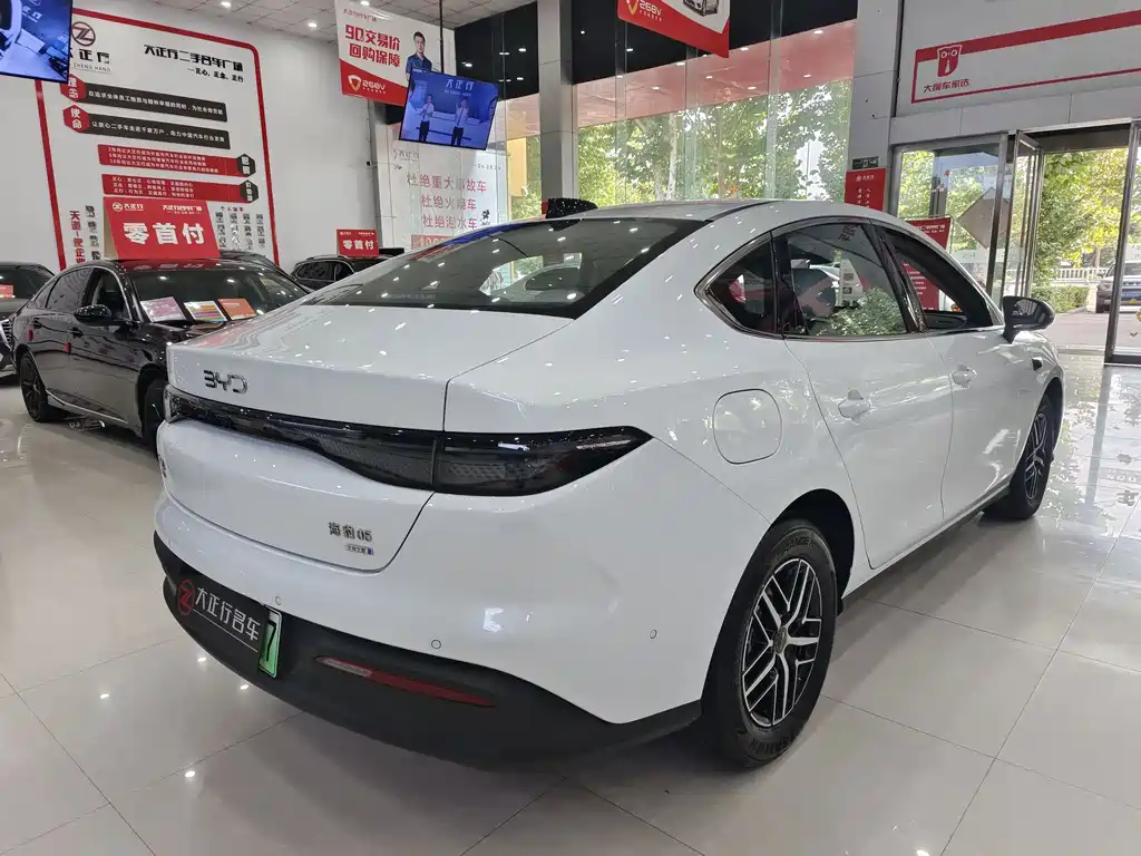 BYD Seal 05 DM-i — миниатюра 6