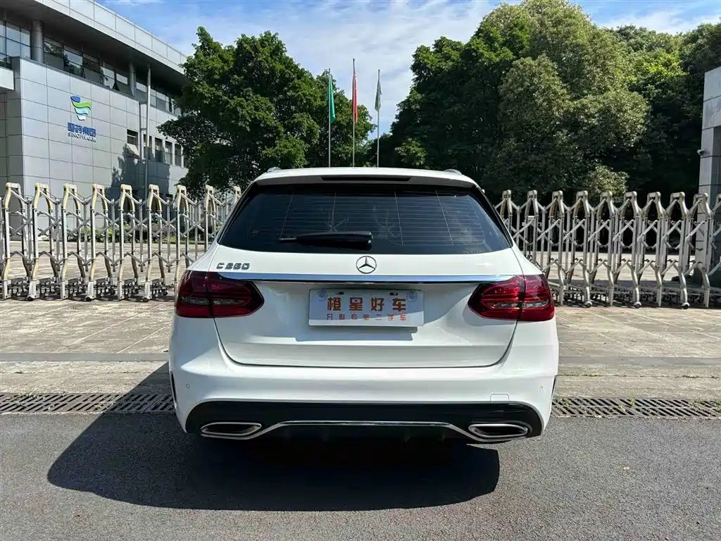 Mercedes-Benz C-Class (Import) — миниатюра 4