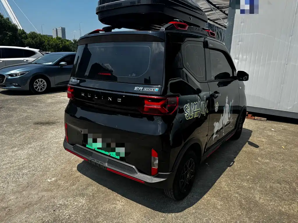 Wuling MINIEV — миниатюра 9