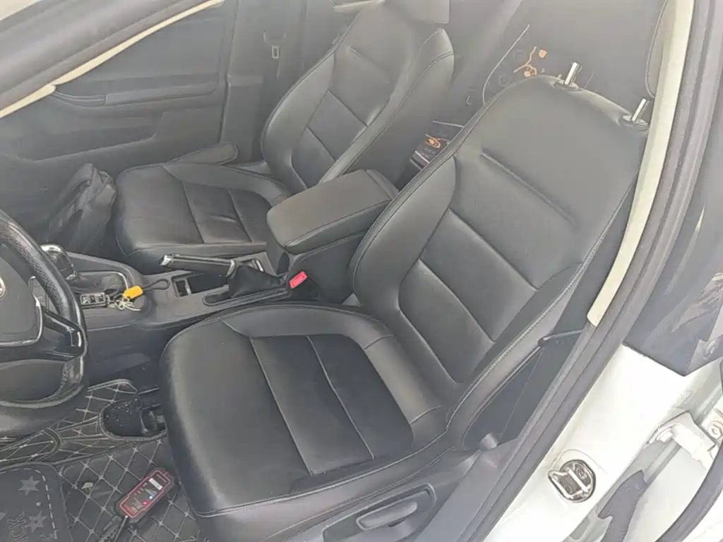 Volkswagen Sagitar — миниатюра 15