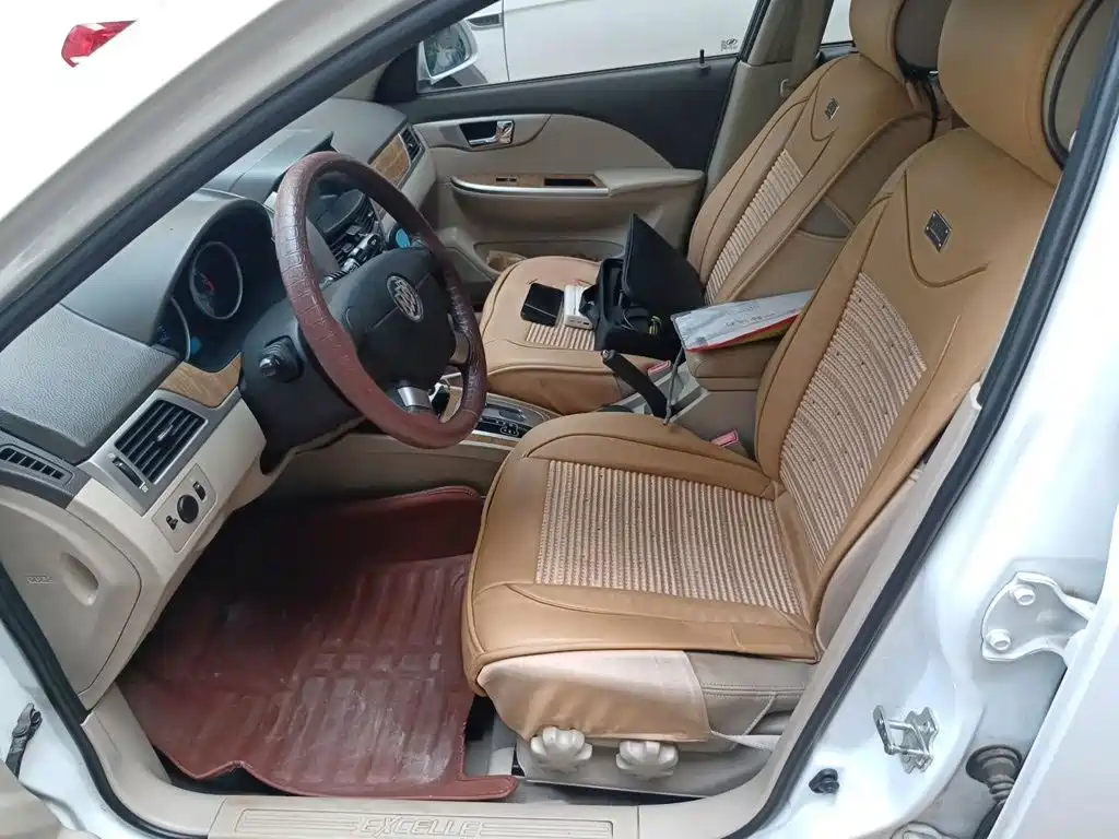 Buick Excelle — миниатюра 8