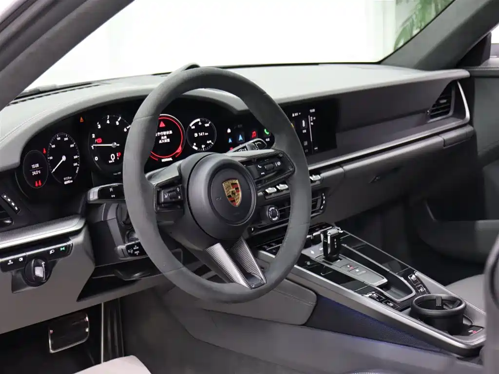 Porsche 911 2023 Carrera 3.0T