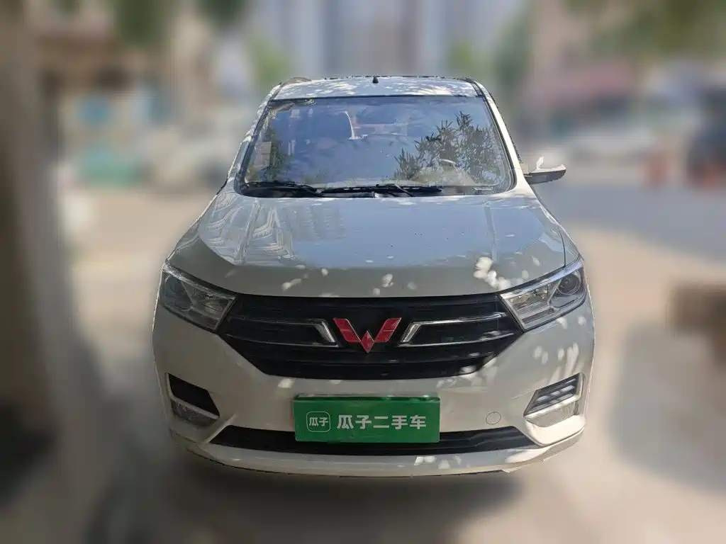 Wuling Hongguang — миниатюра 3