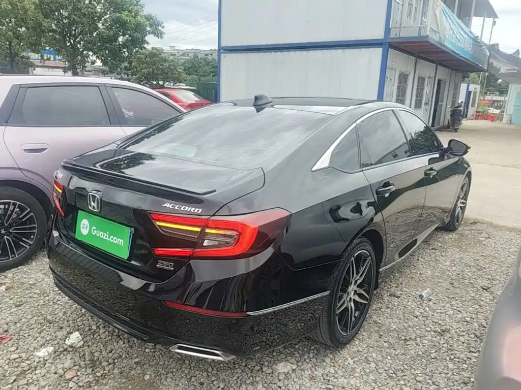 Honda Accord — миниатюра 7