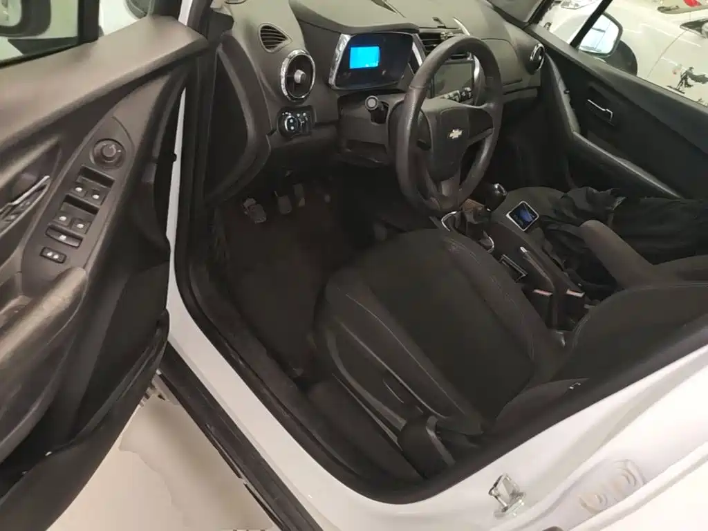 Chevrolet Trax — миниатюра 16