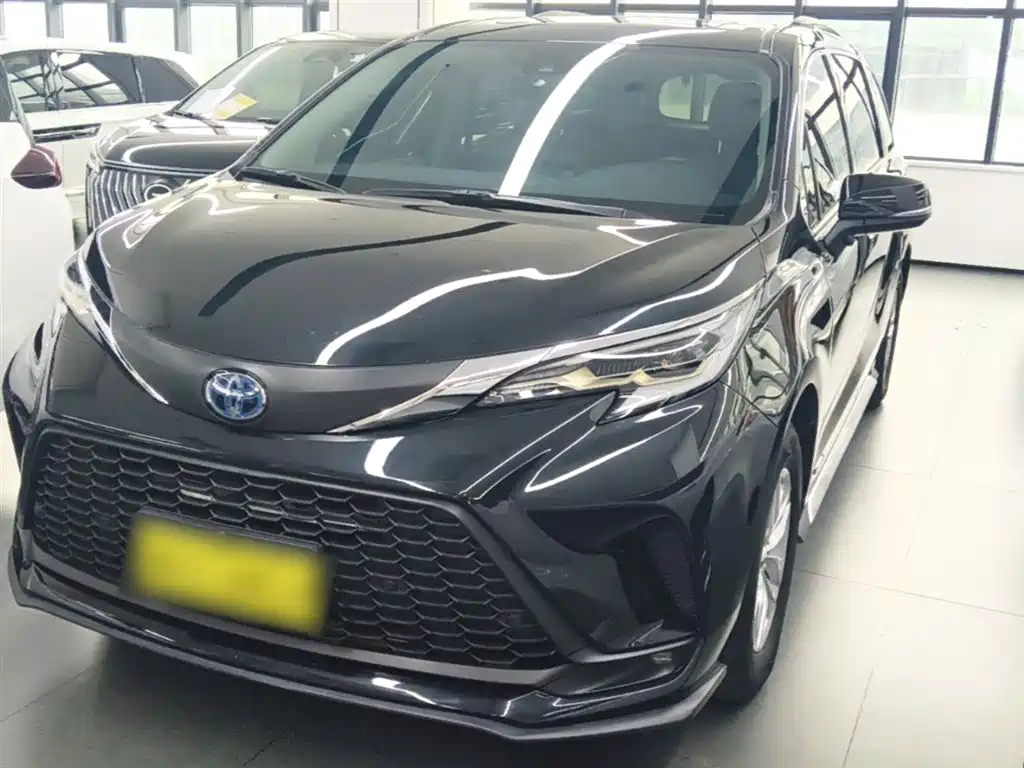 Toyota Granvia 2024