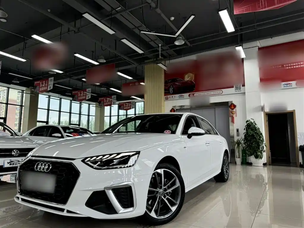 Audi A4L 2020