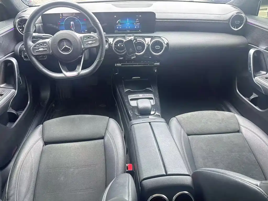 Mercedes-Benz A-Class — миниатюра 7