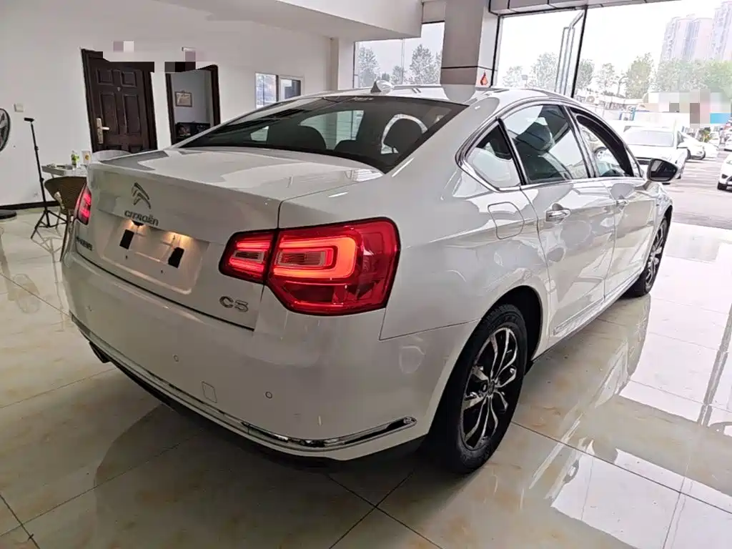 Citroen C5 — миниатюра 7