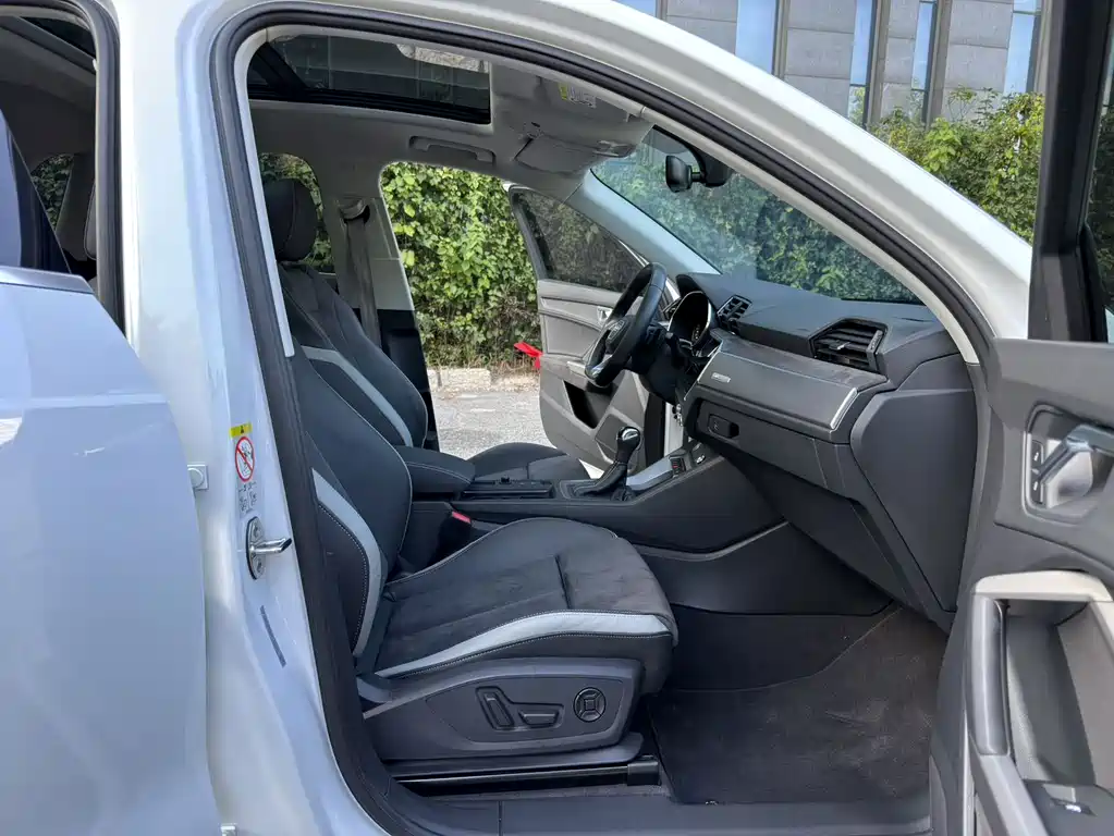 Audi Q3 — миниатюра 14