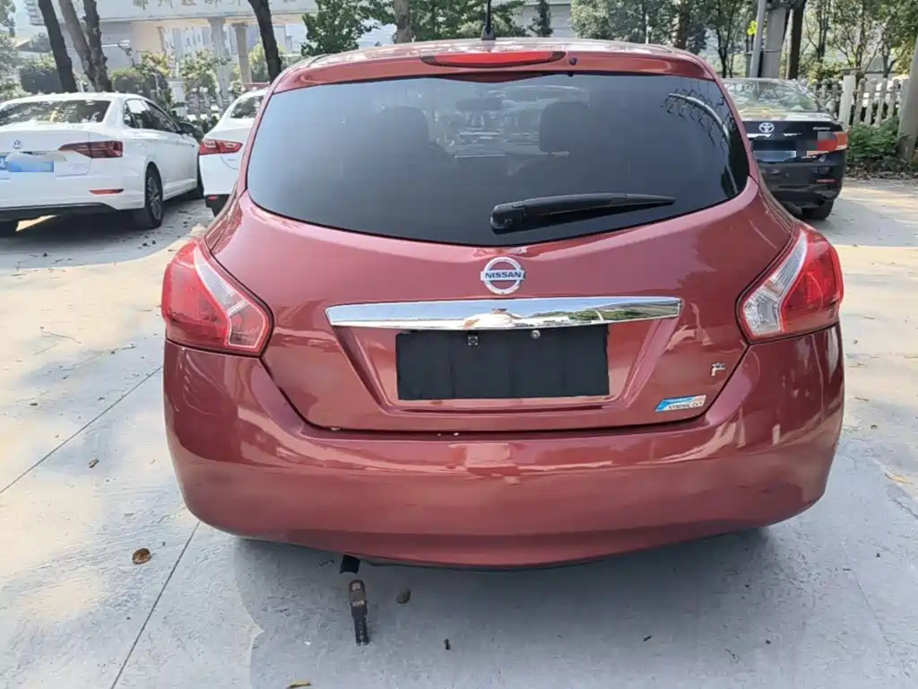 Nissan Tiida — миниатюра 6