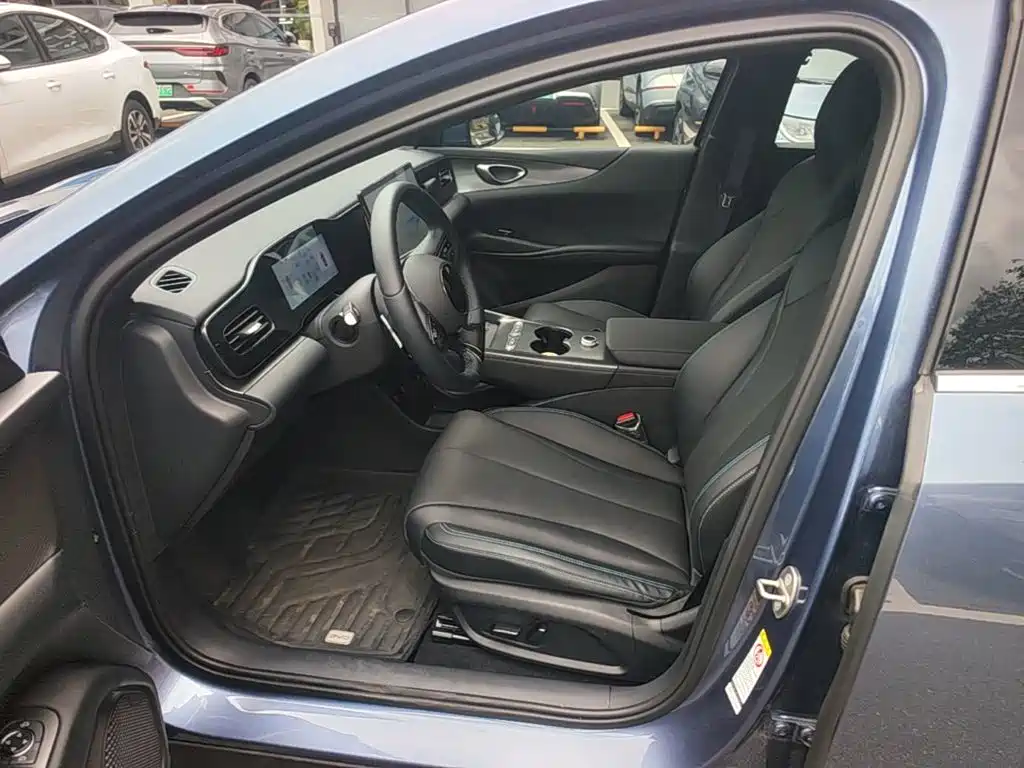 BYD Seal 06 — миниатюра 8