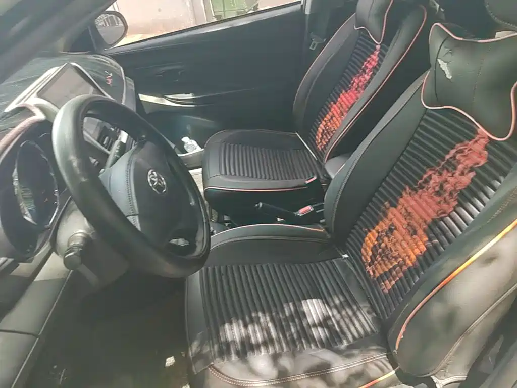 Toyota Yaris L — миниатюра 22
