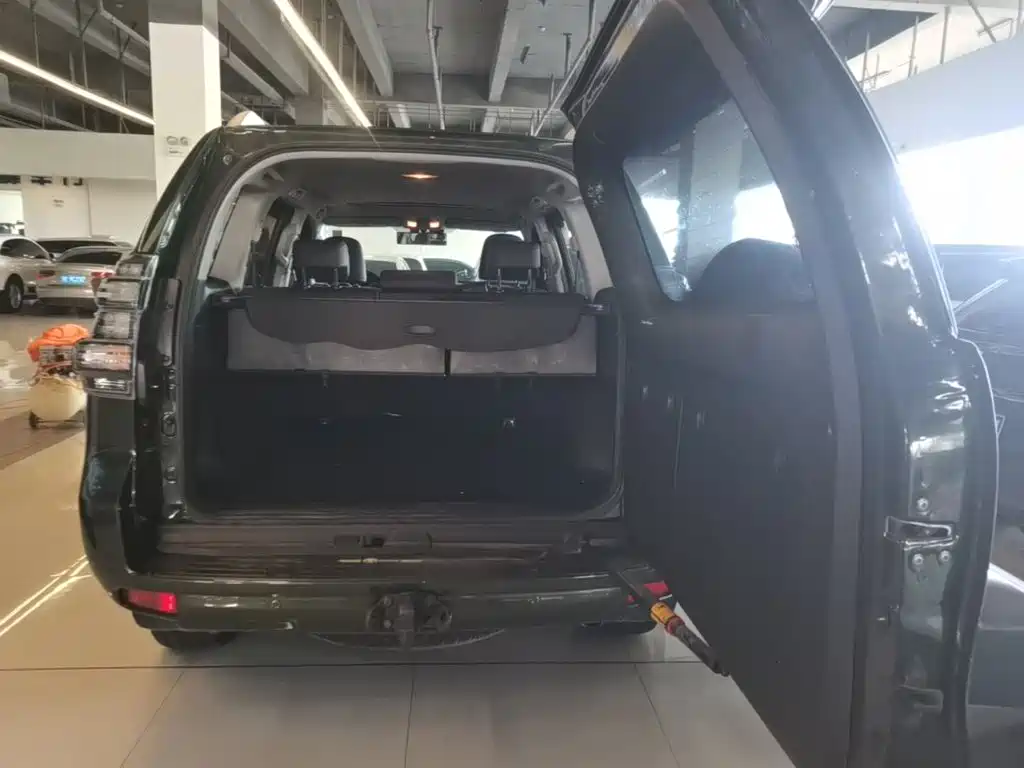 Toyota Prado (Import) — миниатюра 19