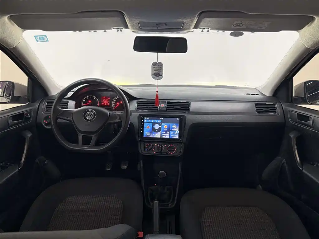 Volkswagen Santana — миниатюра 14
