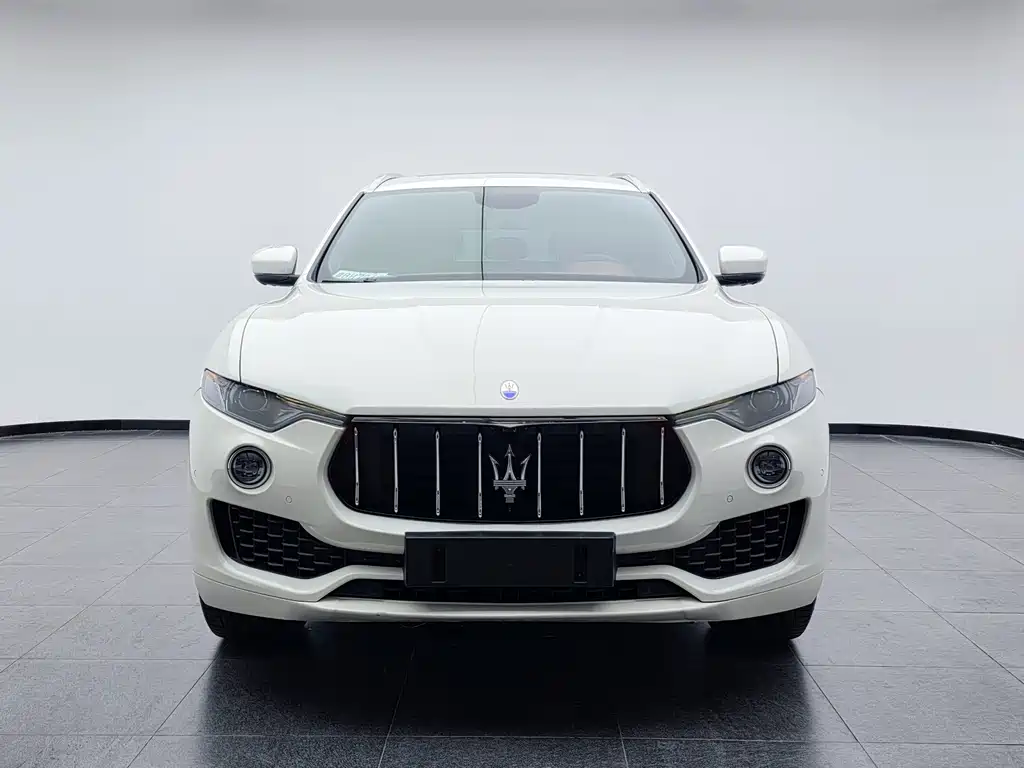 Maserati Levante — миниатюра 2