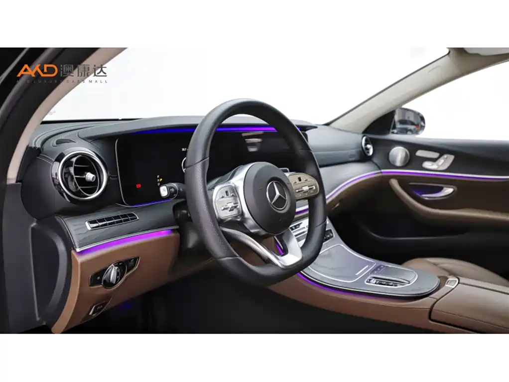 Mercedes-Benz E-Class — миниатюра 6