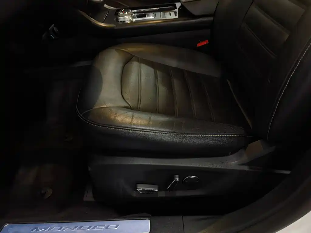Ford Mondeo New Energy — миниатюра 20