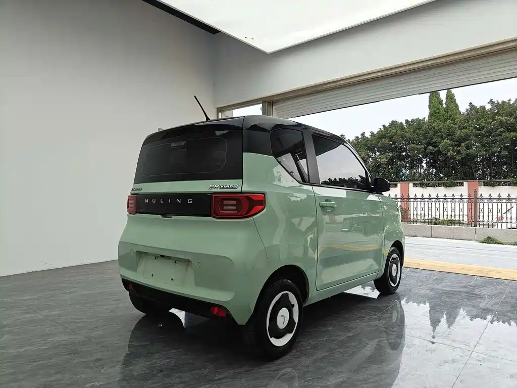 Wuling MINIEV — миниатюра 6