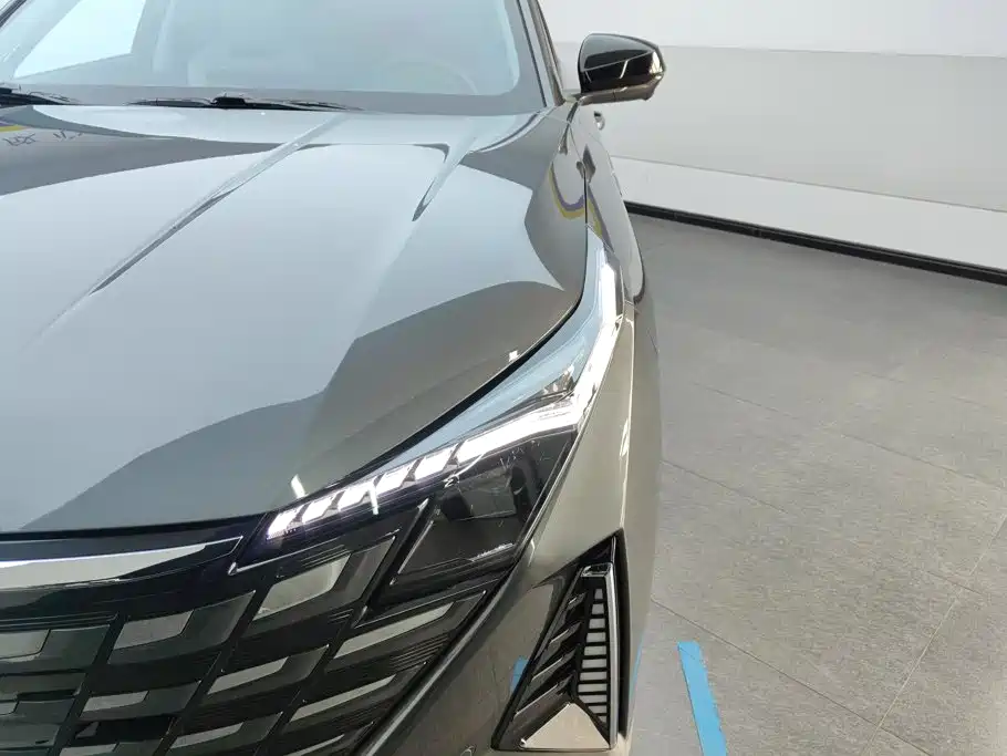 Changan UNI-Z — миниатюра 5