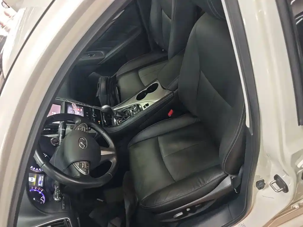 Infiniti Q50L — миниатюра 15