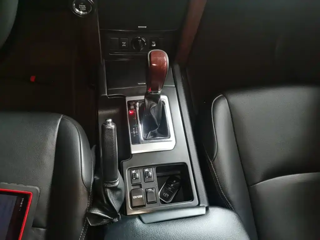 Toyota Prado — миниатюра 14