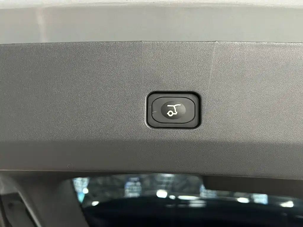 Ford Edge — миниатюра 15