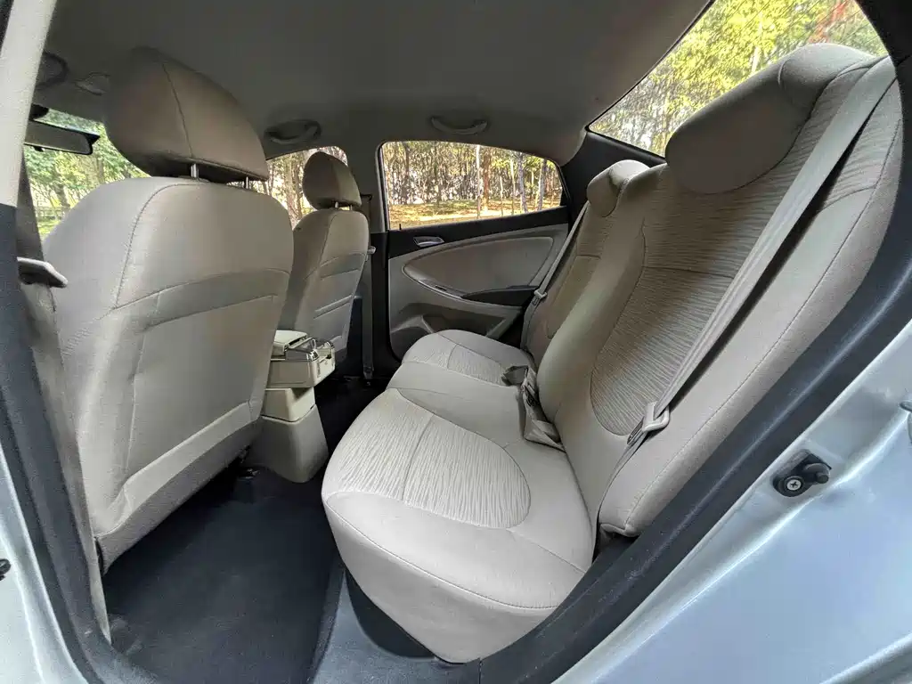 Hyundai Verna — миниатюра 8