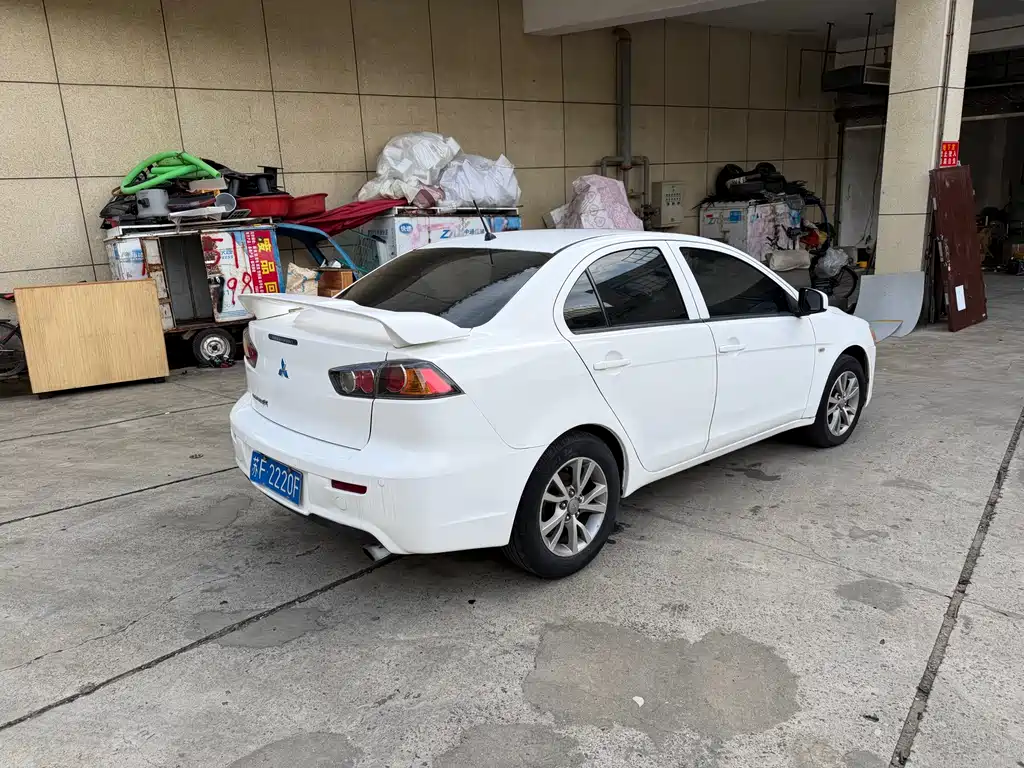 Mitsubishi Lancer EX — миниатюра 6