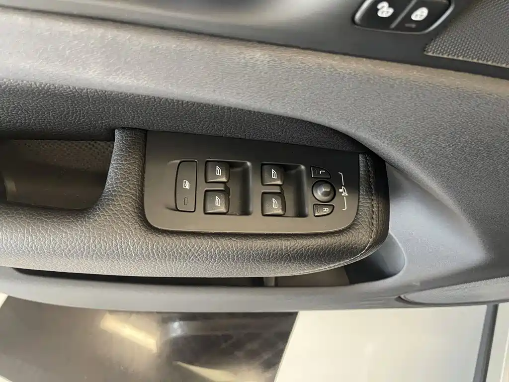 Volvo XC60 — миниатюра 21