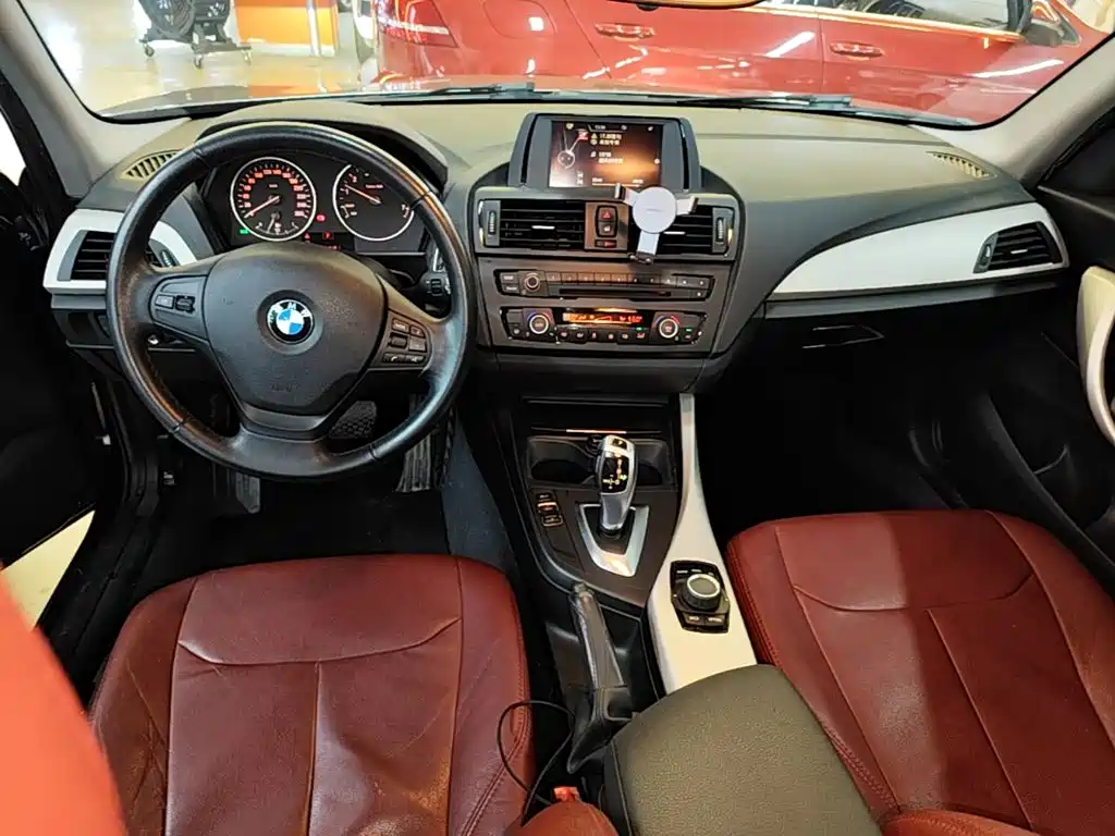 BMW 1 Series (Import) — миниатюра 13