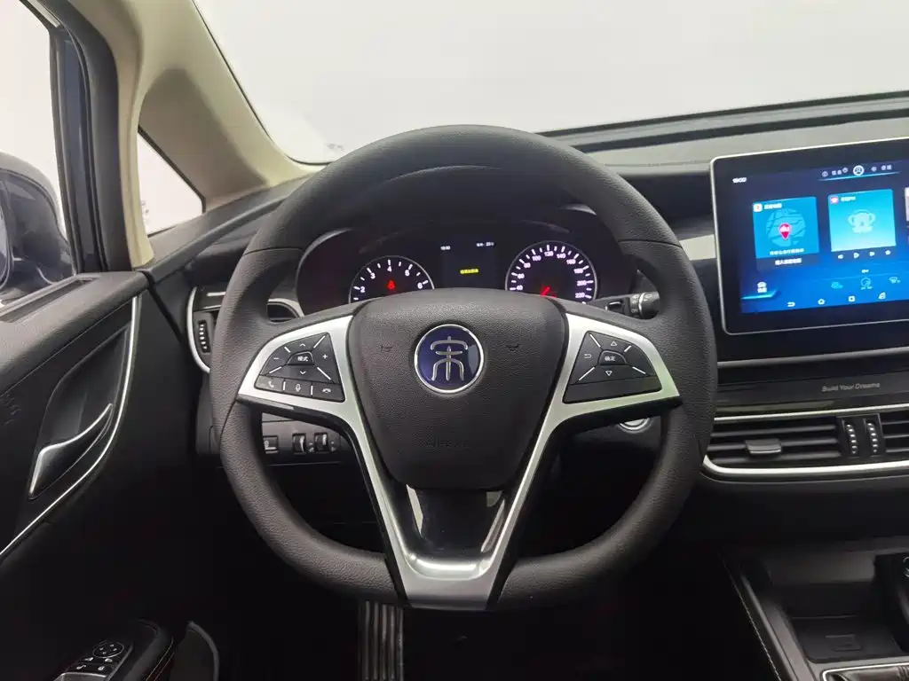 BYD MAX — миниатюра 11