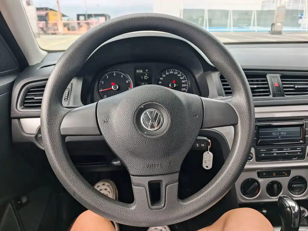 Volkswagen Lavida — миниатюра 13