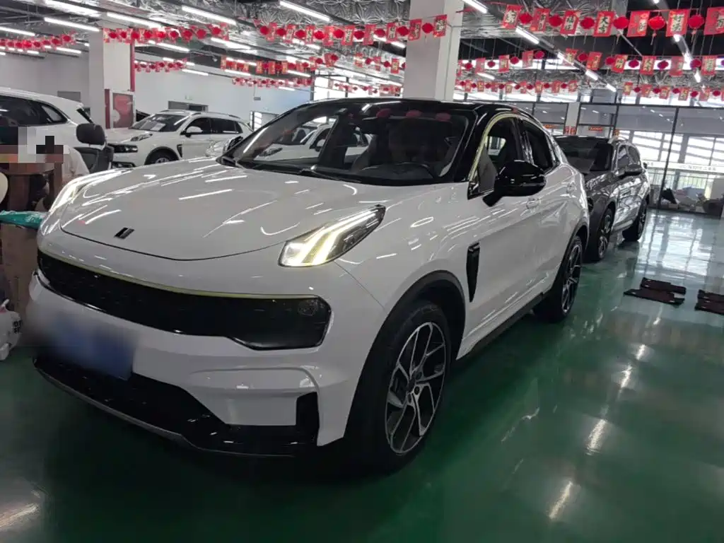 Lynk & Co 05 — миниатюра 2