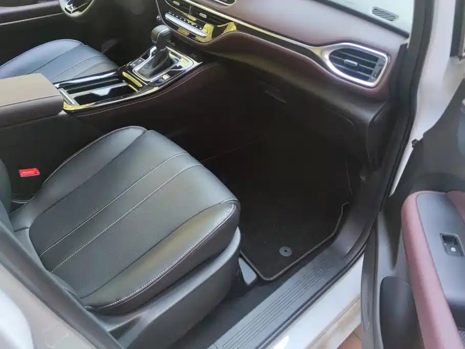 GAC Motor Trumpchi M6 — миниатюра 8