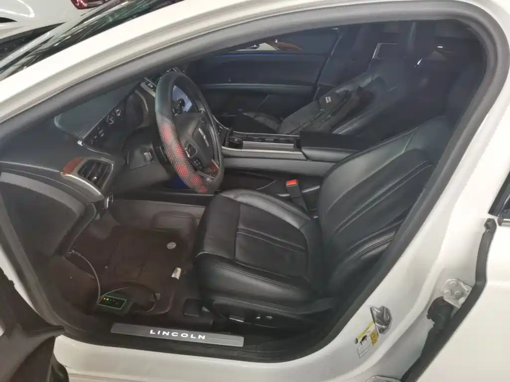 Lincoln MKZ — миниатюра 15