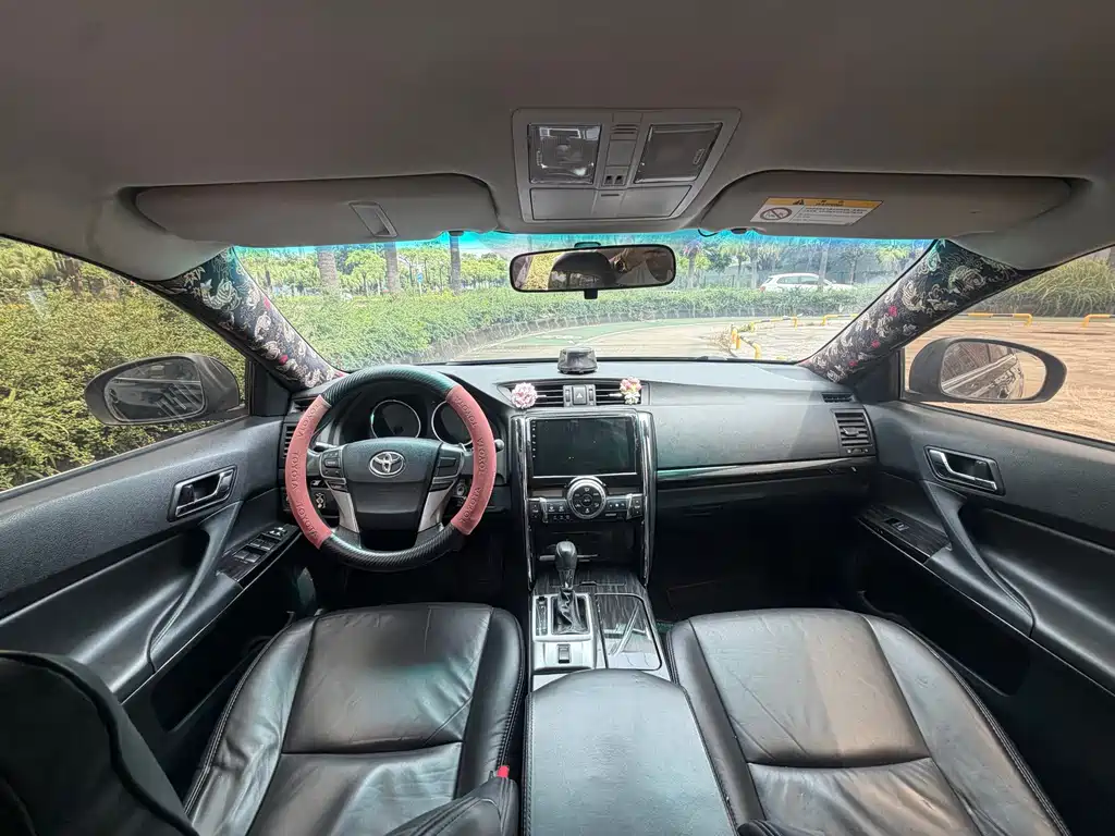 Toyota Reiz — миниатюра 6