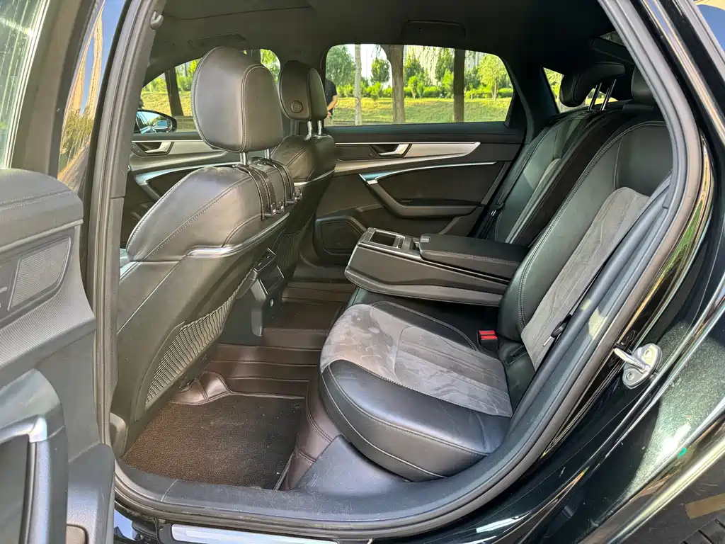 Audi A6L — миниатюра 6