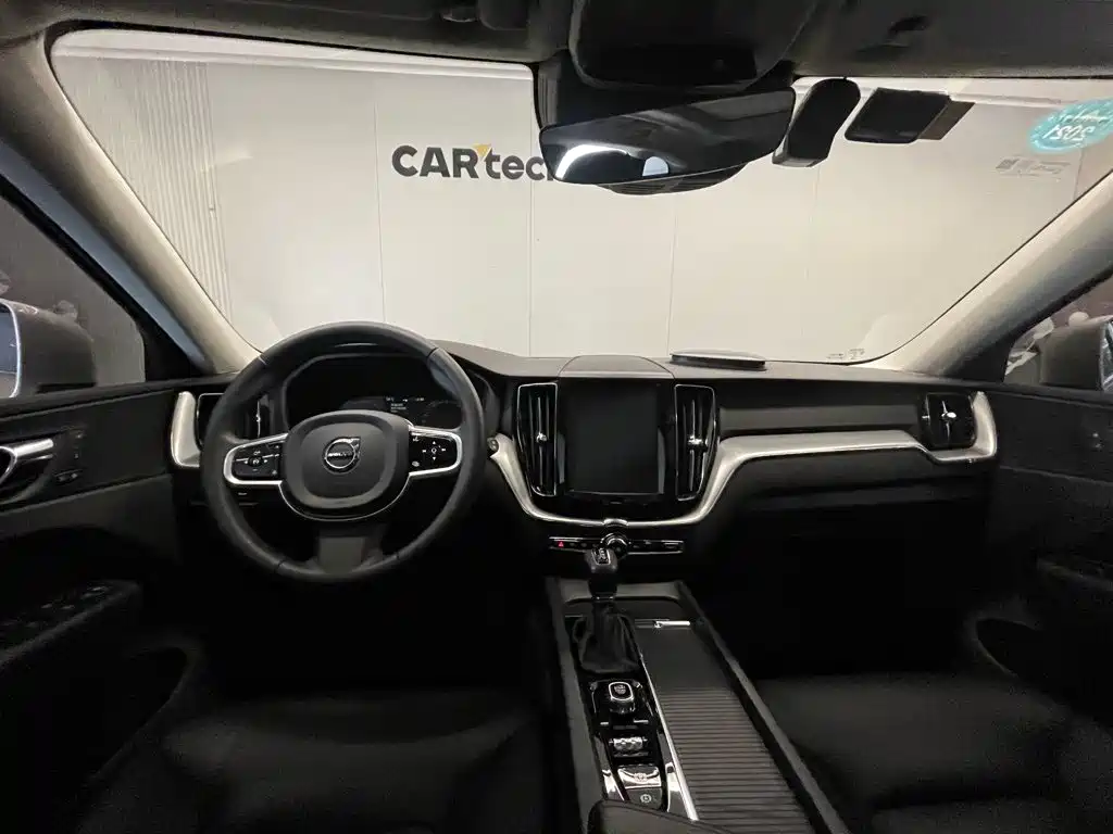 Volvo XC60 — миниатюра 12