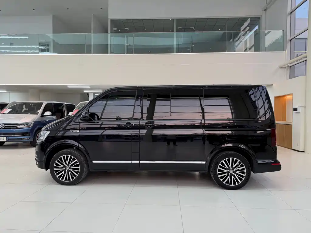 Volkswagen Multivan — миниатюра 4